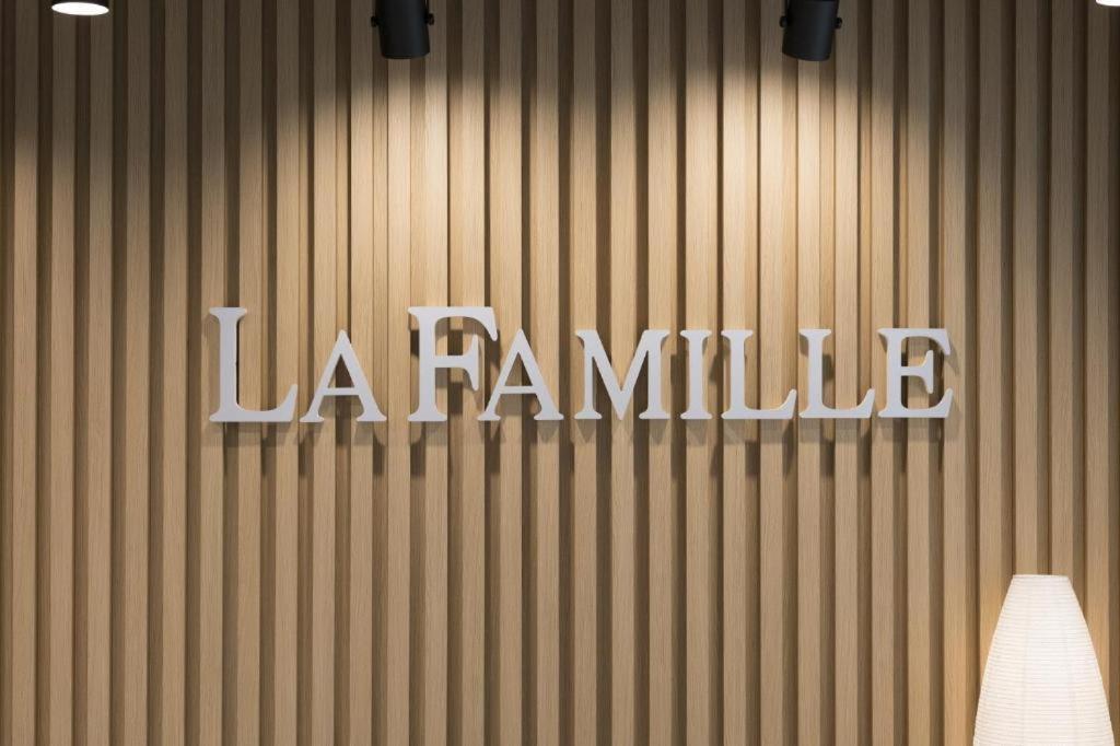 La Famille Hotel Янгянг Екстериор снимка