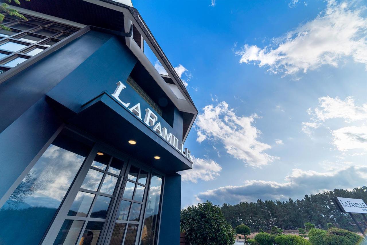 La Famille Hotel Янгянг Екстериор снимка
